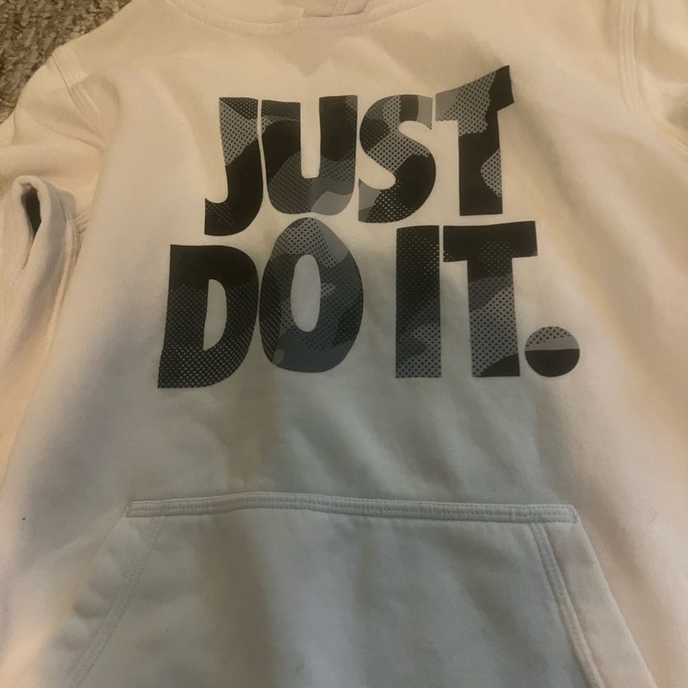 Nike White Hoodie with 'Just Do It' Graphic